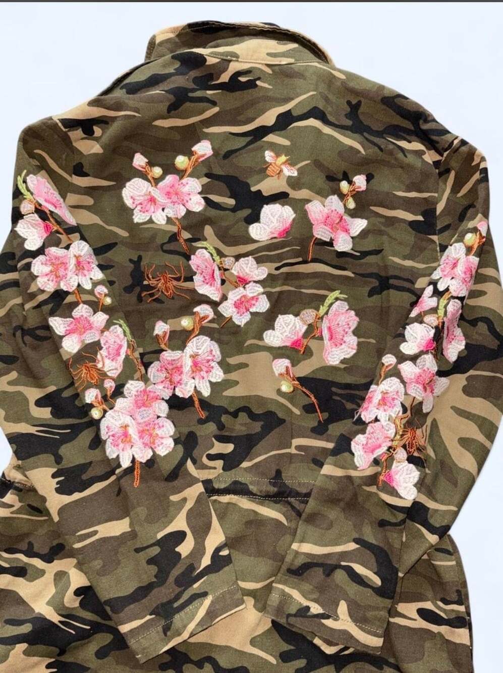 Lisa D. Camo Jacket Size S/M Green Floral Embroidered Military Utility